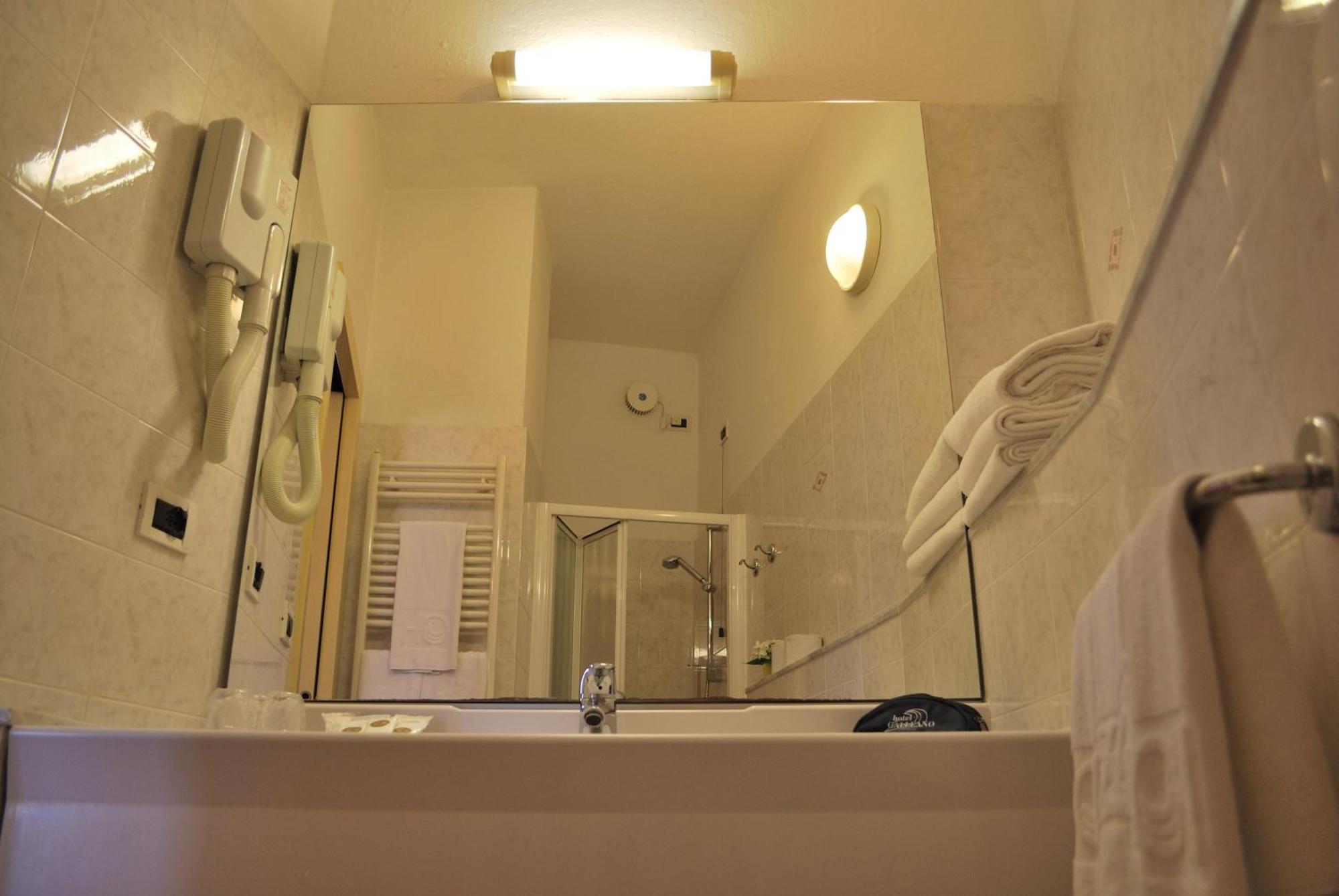 Hotel Galleano Laigueglia Habitación foto